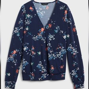 ❤️ BANANA REPUBLIC MATTE JERSEY WRAP TOP, SMALL